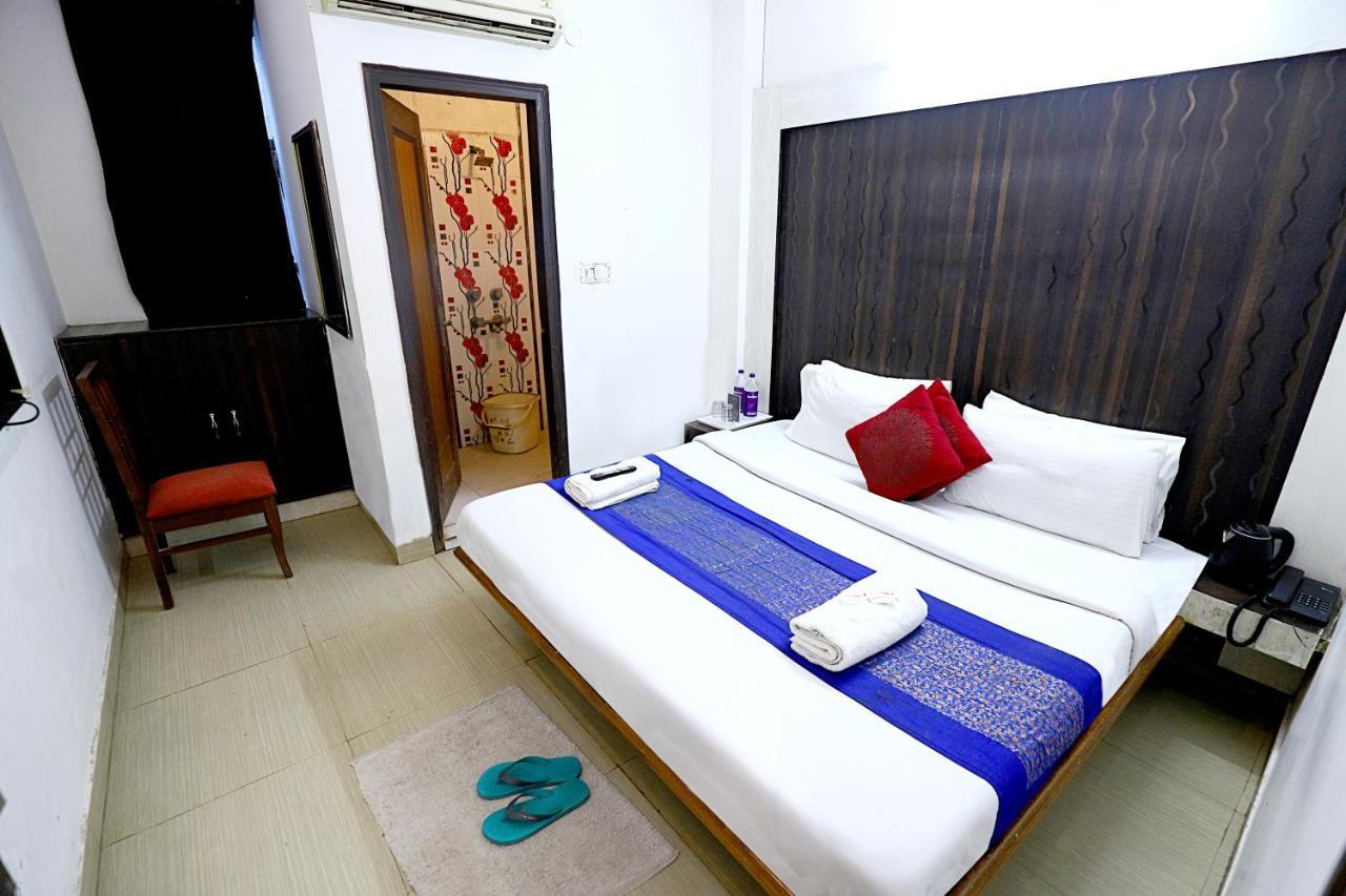 Hotel Nityaa Suites New Delhi Exterior foto
