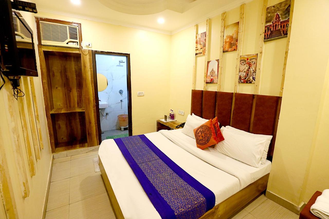 Hotel Nityaa Suites New Delhi Exterior foto