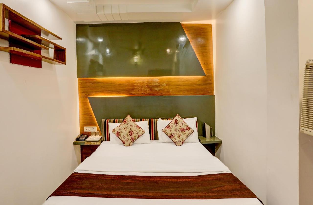 Hotel Nityaa Suites New Delhi Exterior foto